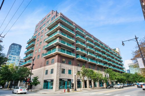 7d-920 W Madison St, Chicago, IL, 60607-2715 | Card Image