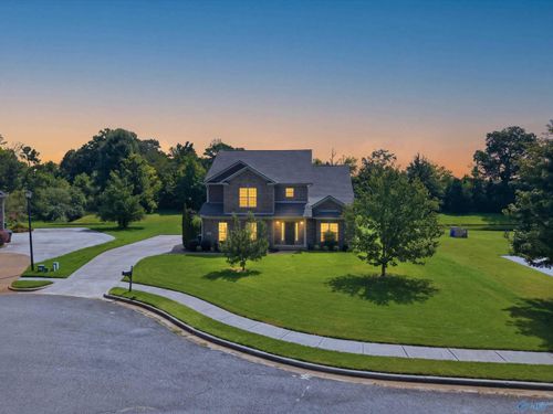 16382 Evarard Cir Nw, Harvest, AL, 35749-5101 | Card Image