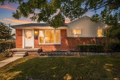 26001 Fernwood St, Roseville, MI, 48066-4912 | Card Image