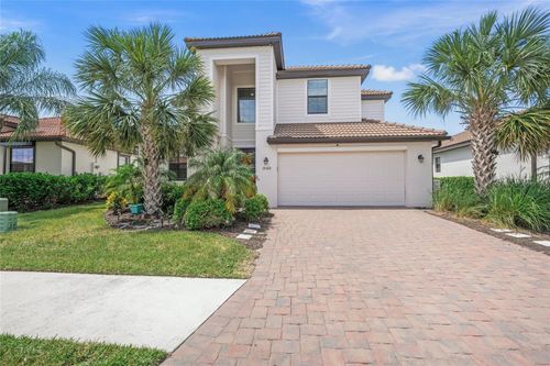 19369 Nearpoint Dr, VENICE, FL, 34292-3700 | Card Image