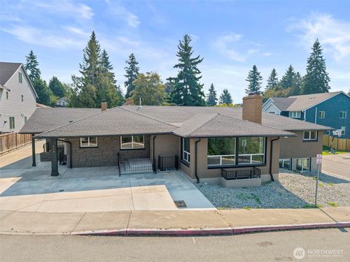 1008 E Guiberson St, Kent, WA, 98030-6057 | Card Image