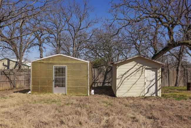 305 Pine St, House other with 3 bedrooms, 2 bathrooms and null parking in Seven Points TX | Image 10
