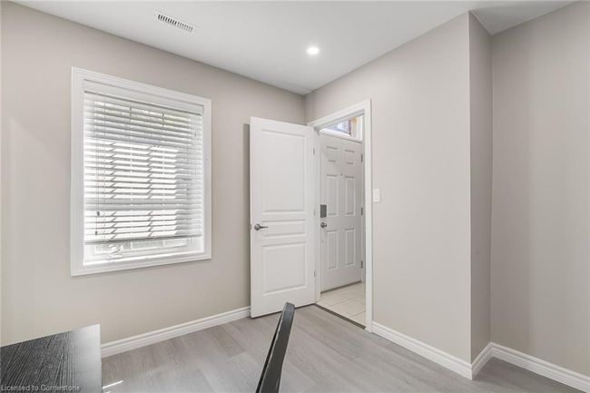 12 Oxfordshire Lane, Townhouse with 2 bedrooms, 4 bathrooms and 2 parking in Kitchener ON | Image 6