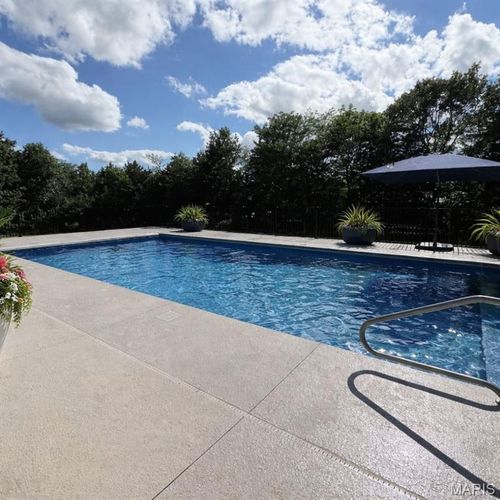 2 Country Trails Ct, Moscow Mills, MO, 63362-1909 | Card Image