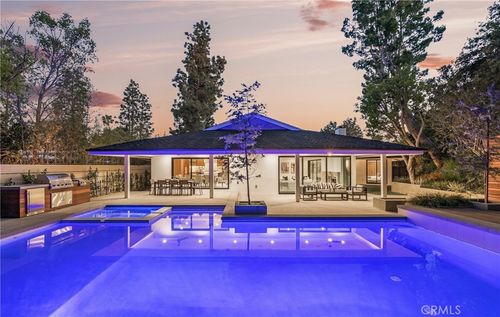 16105 Clear Oak Dr, Encino, CA, 91436-3309 | Card Image
