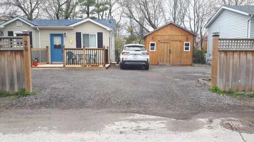 28 & 30 Thompson Dr, Jacksons Point, ON, L0E1L0 | Card Image