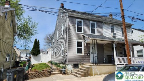 324 Walnut St, CATASAUQUA, PA, 18032-2330 | Card Image