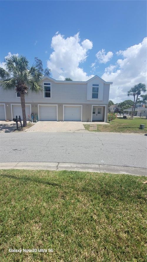 4927 Marina Palms Dr, PORT RICHEY, FL, 34668-6473 | Card Image