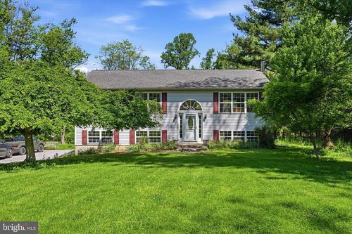 2265 Strasburg Rd, COATESVILLE, PA, 19320-4437 | Card Image