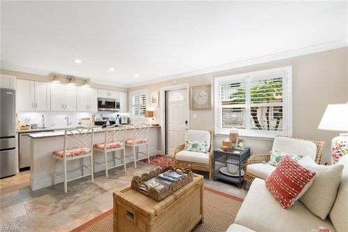 108-980 7th Ave S, NAPLES, FL, 34102-6733 | Card Image