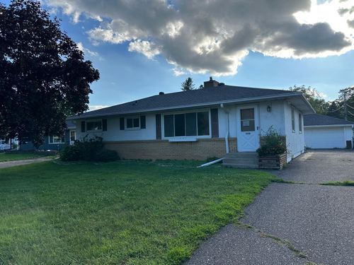 2739 Chippewa Ave, North Saint Paul, MN, 55109-1709 | Card Image