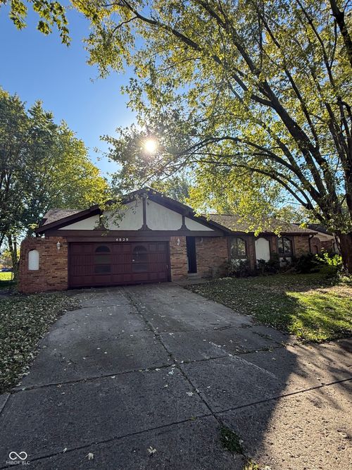 4829 Dancer Dr, Indianapolis, IN, 46237-2175 | Card Image