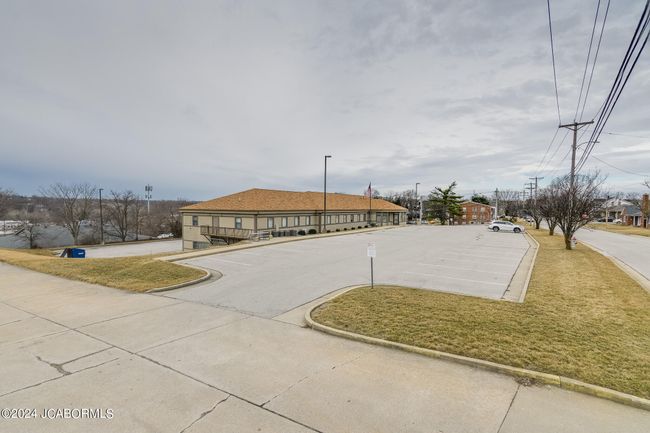 2023 Saint Marys Blvd, Home with 0 bedrooms, 4 bathrooms and 90 parking in JEFFERSON CITY MO | Image 17