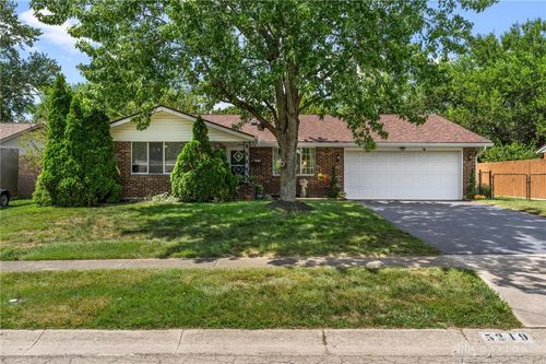 5219 Pollard Way, Huber Heights, OH, 45424-5867 | Card Image