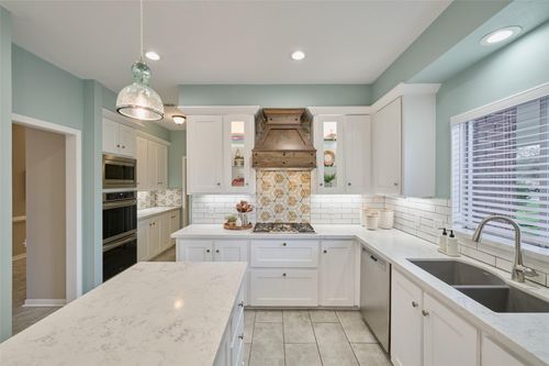 6107 Sandypine Dr, Spring, TX, 77379-6424 | Card Image