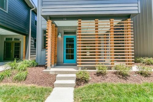 112 Colbert Way, Nashville, TN, 37206-1052 | Card Image