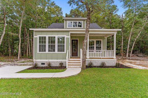 557 3rd St Se, Bolivia, NC, 28422-8183 | Card Image