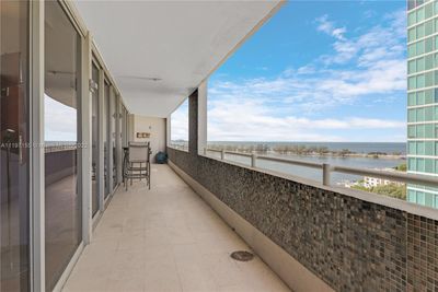 1503 - 2025 Brickell Ave, Condo with 2 bedrooms, 2 bathrooms and null parking in Miami FL | Image 2