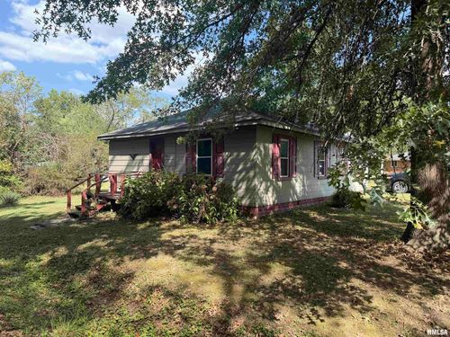 908 S Pope St, Benton, IL, 62812-1724 | Card Image