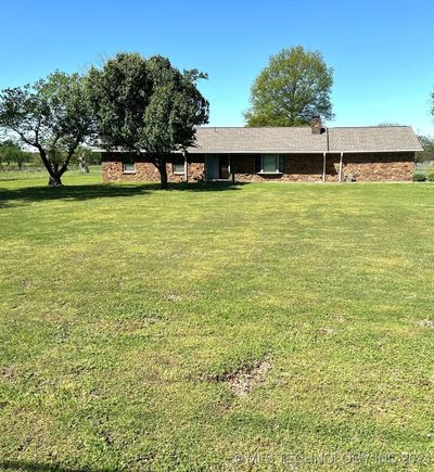 1815 N 5th Street, House other with 3 bedrooms, 2 bathrooms and null parking in Henryetta OK | Image 1