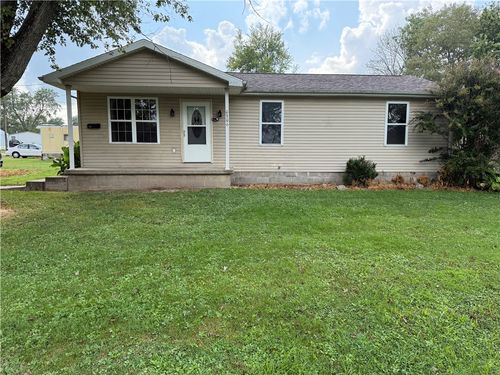 306 S Roosevelt St, Oblong, IL, 62449-1570 | Card Image