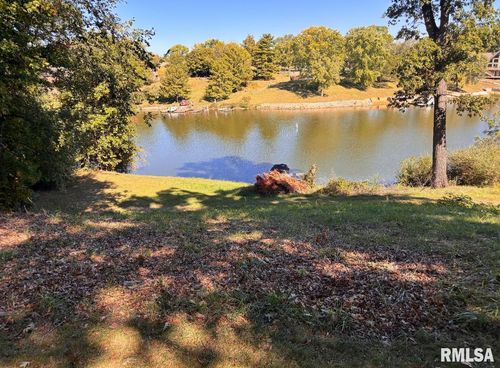 15720 E Kenabeck Trl, Cuba, IL, 61427-9346 | Card Image