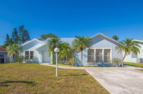6504 Coquina Ave, FORT PIERCE, FL, 34951-1229 | Card Image