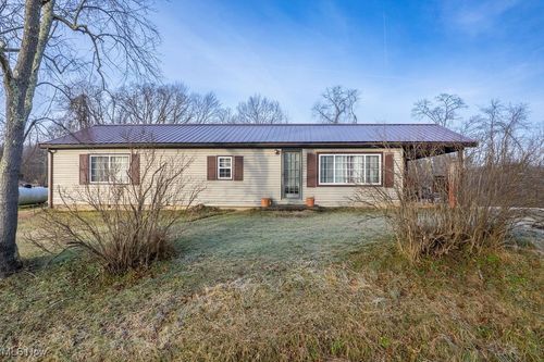 609 Tallyho Road, Parkersburg, WV, 26104 | Card Image