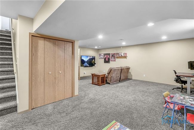 740 Tarra Oaks Dr, House other with 3 bedrooms, 3 bathrooms and 2 parking in Findlay OH | Image 28
