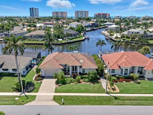 300 Copperfield Ct, MARCO ISLAND, FL, 34145-3522 | Card Image