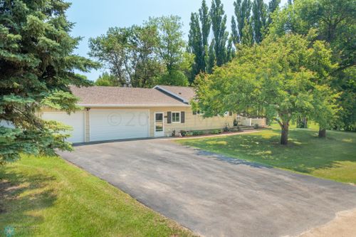 602 3rd Avenue, Reynolds, ND, 58275 | Card Image