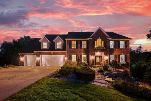 2012 Pine Ridge Dr, West Saint Paul, MN, 55118-4746 | Card Image