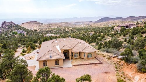 4801 E Stallion Dr, Kingman, AZ, 86401-8629 | Card Image