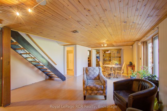 8715 Wellington Rd 7, House other with 4 bedrooms, 2 bathrooms and 10 parking in Palmerston ON | Image 26