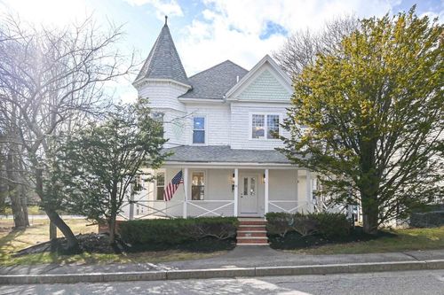 11 Rogers Road, Kittery, ME, 03904 | Card Image