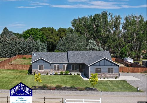 270 W Mountain View Dr, Riverton, WY, 82501-9307 | Card Image