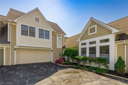 3727 Millikin Ct, Cleveland Heights, OH, 44118-1512 | Card Image