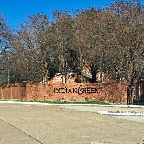 955 Roaring Springs Rd, Fort Worth, TX, 76114-4479 | Card Image