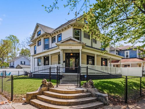 200 E South St, Winchester, IN, 47394-2136 | Card Image