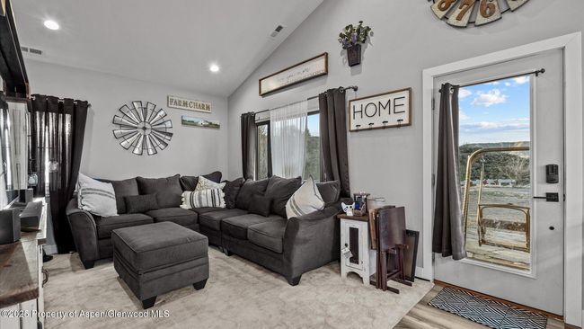 450 E 10 Th St, House other with 3 bedrooms, 2 bathrooms and 5 parking in Rifle CO | Image 8