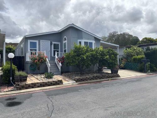 97-13327 Casa Vista St, Poway, CA, 92064-5729 | Card Image
