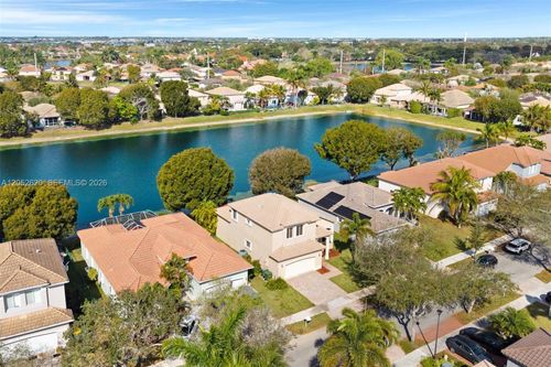 2002 Se 17th Ave, Homestead, FL, 33035-2261 | Card Image
