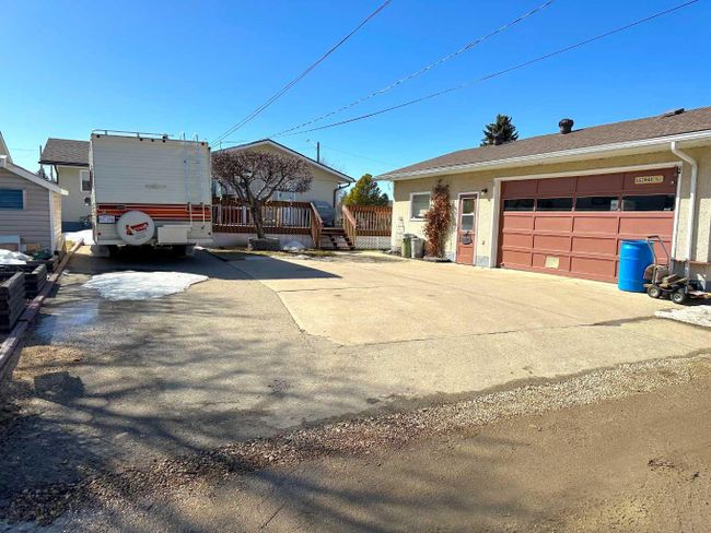5624 48 Avenue, Home with 4 bedrooms, 2 bathrooms and 2 parking in Lacombe AB | Image 34