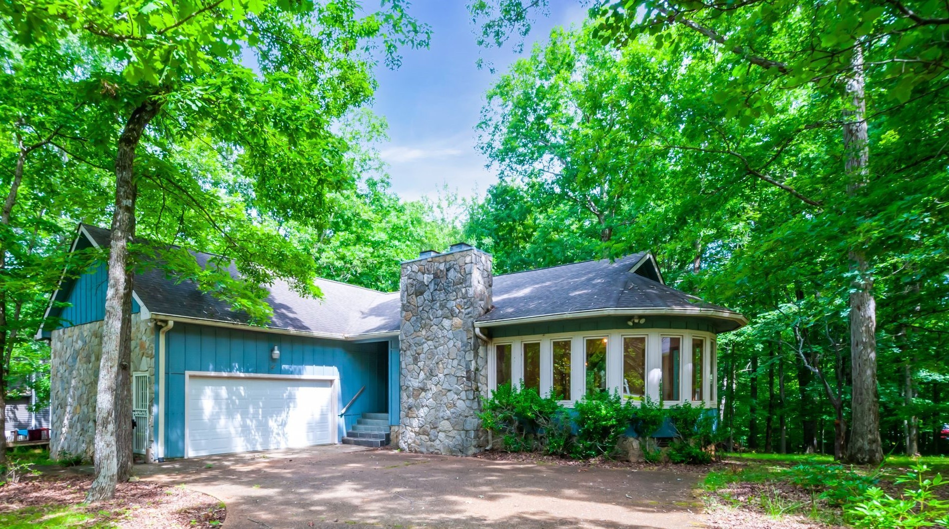 Matthew Ct, Kingston Spgs, TN 37082