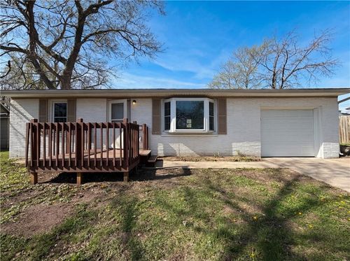 410 B St, Belton, MO, 64012-2406 | Card Image