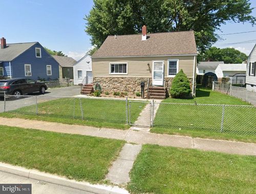 548 S Marlyn Ave, ESSEX, MD, 21221-5231 | Card Image