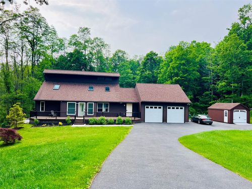 12 W Wind Rd, Pawling, NY, 12564-3239 | Card Image