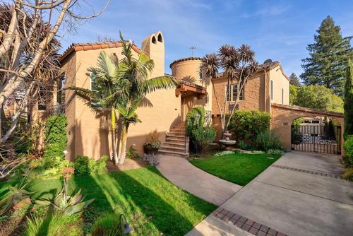 921 Arlington Road, Redwood City, CA, 94062 | Card Image