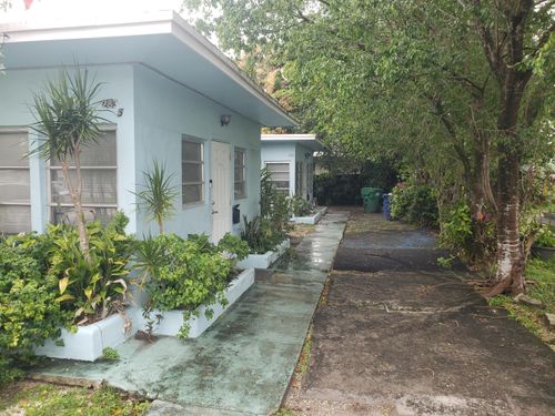 283-283 Ne 111th St, Miami, FL, 33161-7020 | Card Image