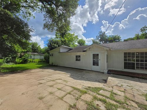 9621 Sweetwater Ln, Houston, TX, 77037-1429 | Card Image